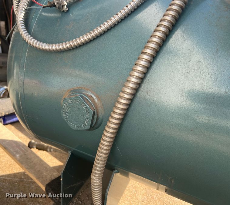 image for item JU9788 Curtis 8SN8E  air compressor