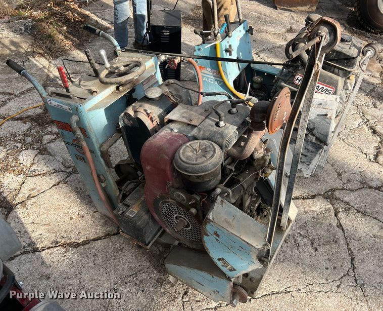 image for item JU9790 (4) concrete saws