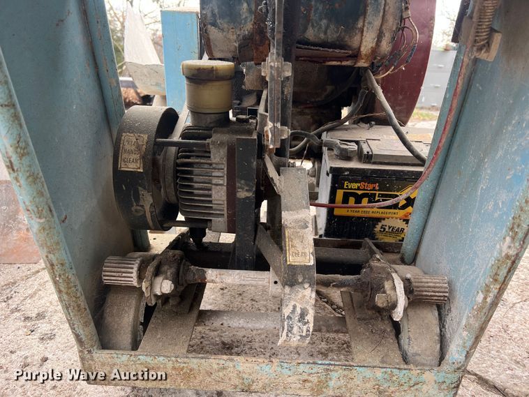 image for item JU9790 (4) concrete saws