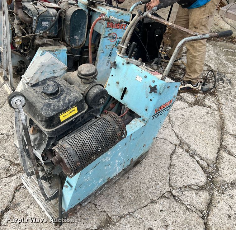 image for item JU9790 (4) concrete saws