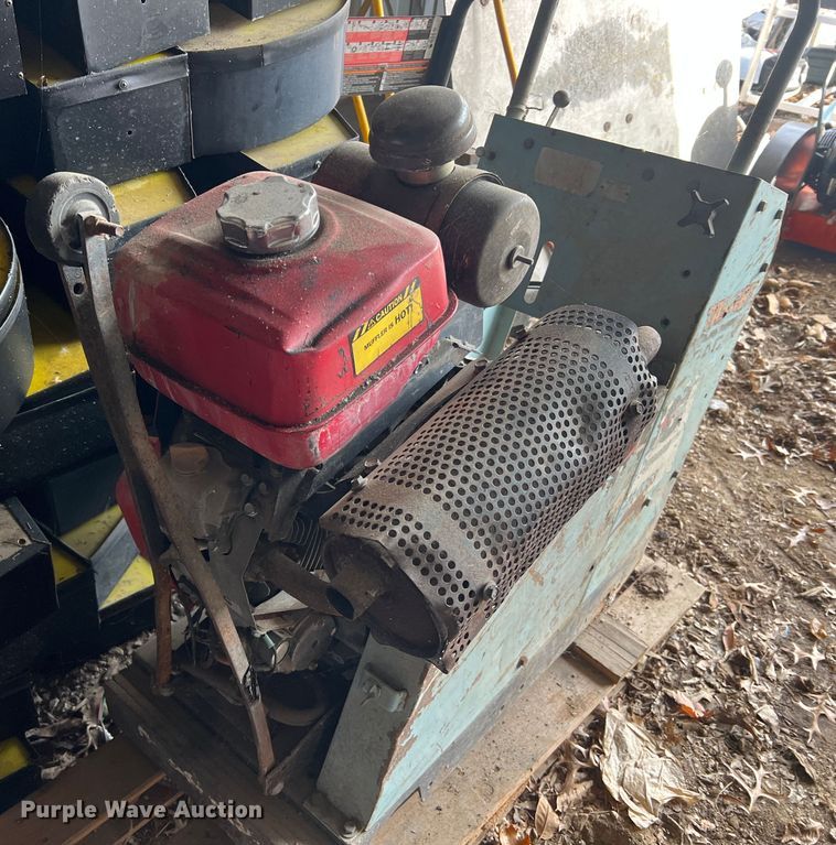 image for item JU9790 (4) concrete saws