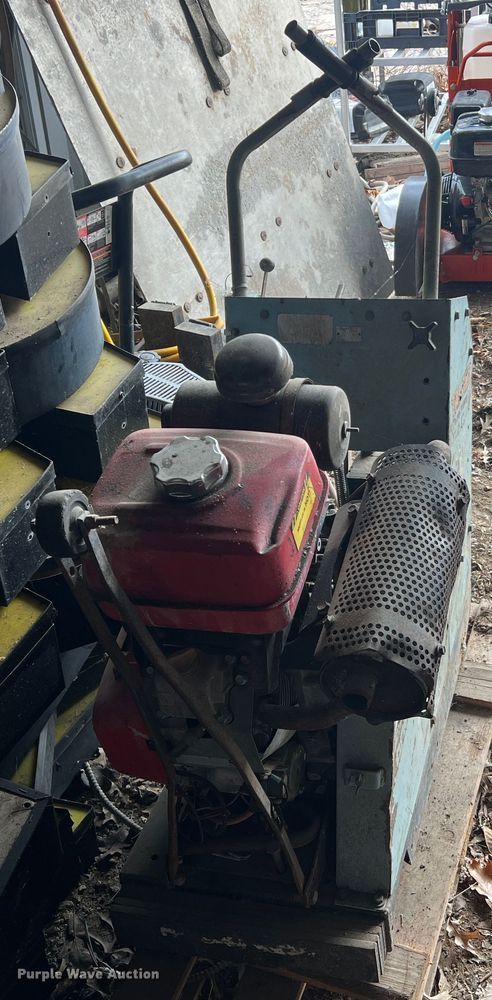 image for item JU9790 (4) concrete saws