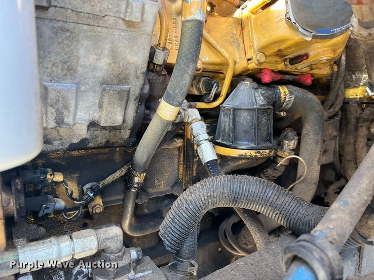 image for item JU9791 2004 Ford F650 Super Duty XL  dump truck