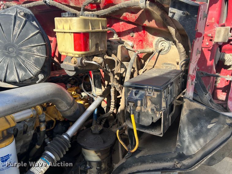 image for item JU9791 2004 Ford F650 Super Duty XL  dump truck