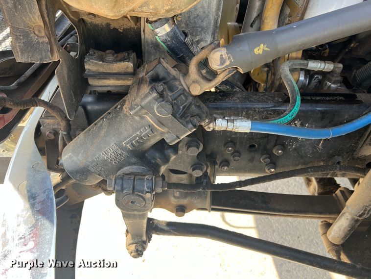 image for item JU9791 2004 Ford F650 Super Duty XL  dump truck