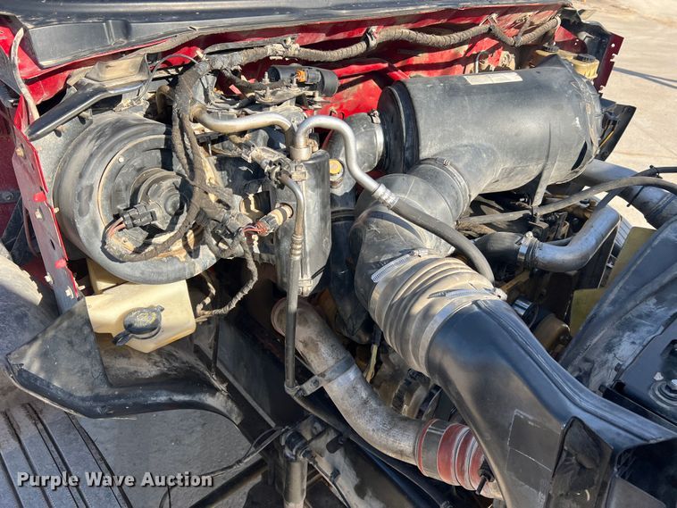 image for item JU9791 2004 Ford F650 Super Duty XL  dump truck