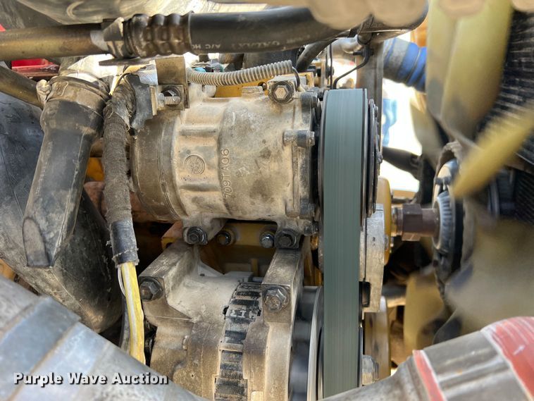 image for item JU9791 2004 Ford F650 Super Duty XL  dump truck