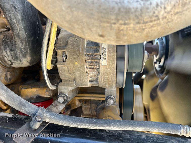 image for item JU9791 2004 Ford F650 Super Duty XL  dump truck