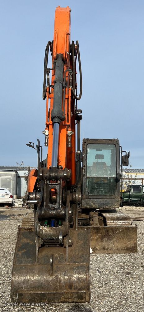 image for item JU9861 2017 Doosan DX140LCR-5  excavator