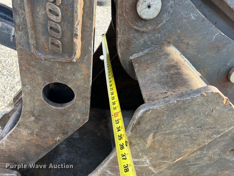 image for item JU9861 2017 Doosan DX140LCR-5  excavator