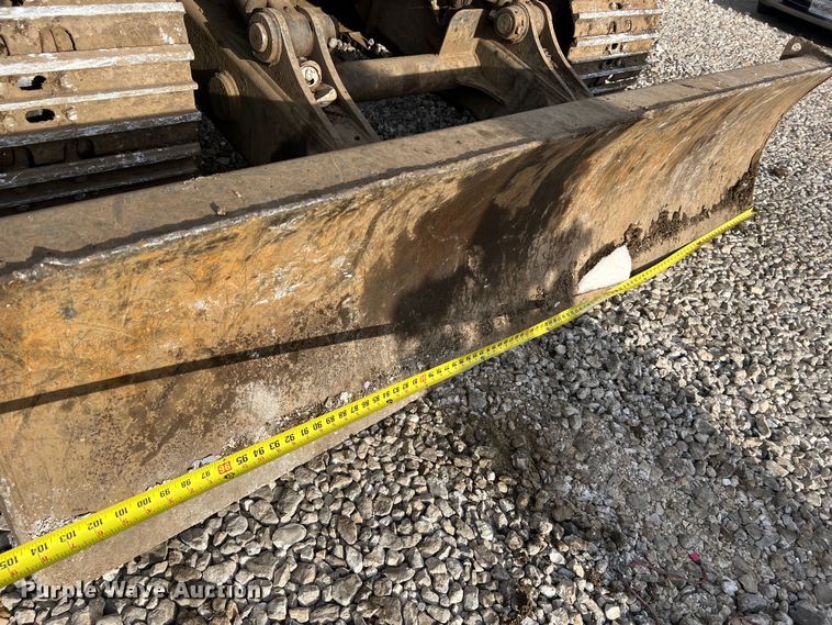 image for item JU9861 2017 Doosan DX140LCR-5  excavator