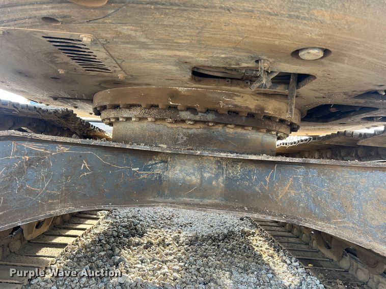 image for item JU9861 2017 Doosan DX140LCR-5  excavator