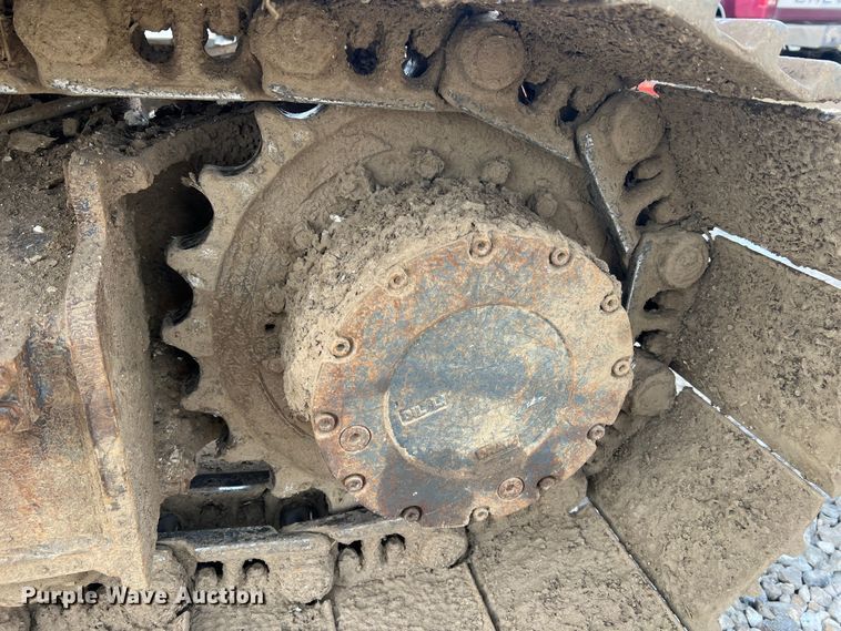 image for item JU9861 2017 Doosan DX140LCR-5  excavator