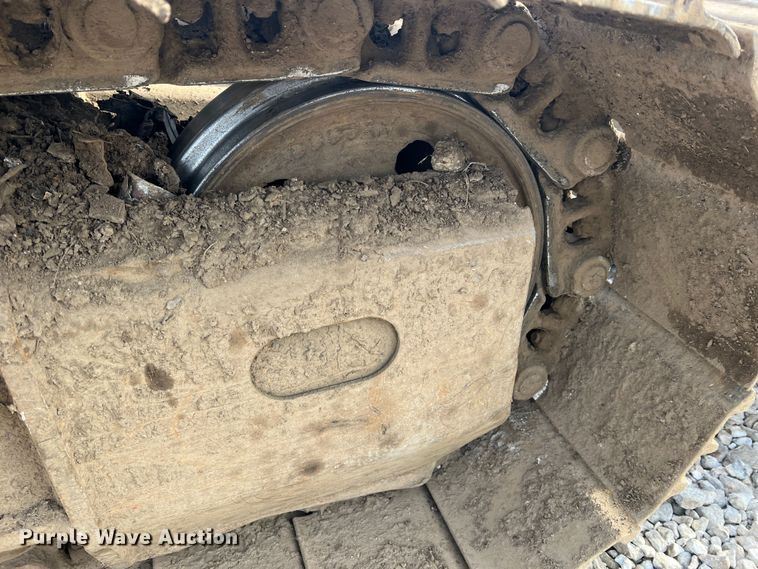 image for item JU9861 2017 Doosan DX140LCR-5  excavator