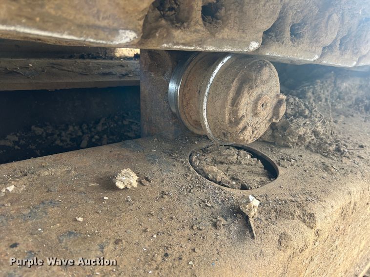 image for item JU9861 2017 Doosan DX140LCR-5  excavator