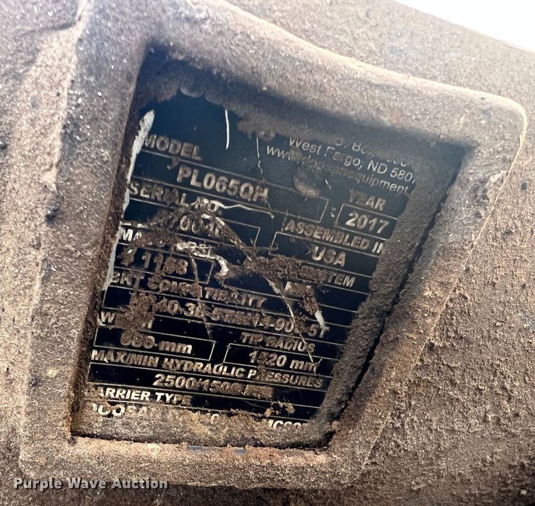 image for item JU9861 2017 Doosan DX140LCR-5  excavator