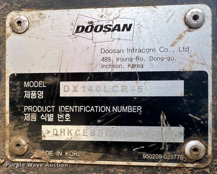 image for item JU9861 2017 Doosan DX140LCR-5  excavator