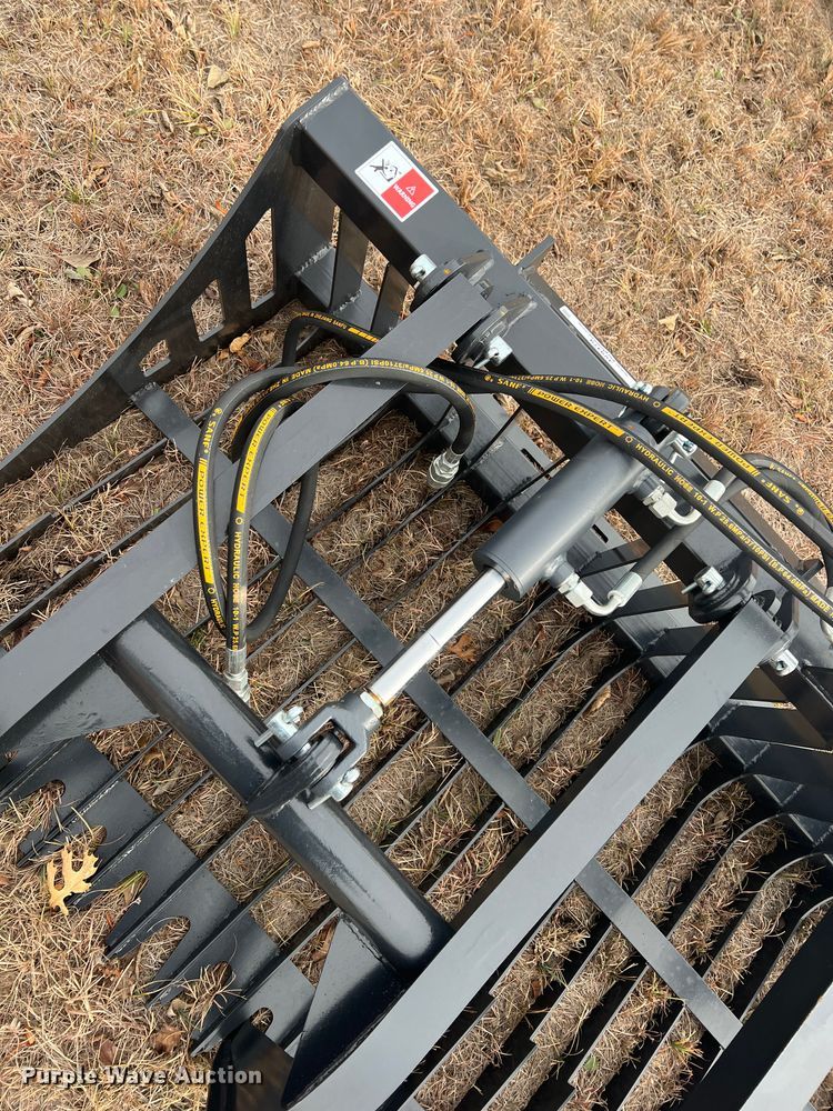 image for item JV9479 JCT  72"W skid steer grapple bucket