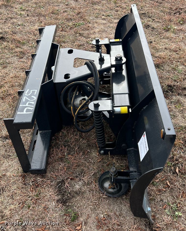 JCT 72"W skid steer dozer blade in Yates Center, KS Item JV9486 sold
