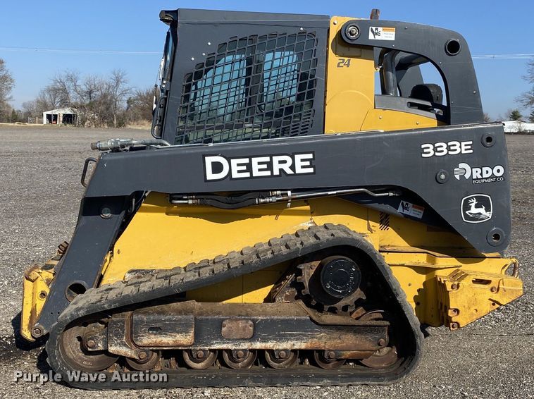 image for item JW9284 2015 John Deere 333E  tracked skid steer loader