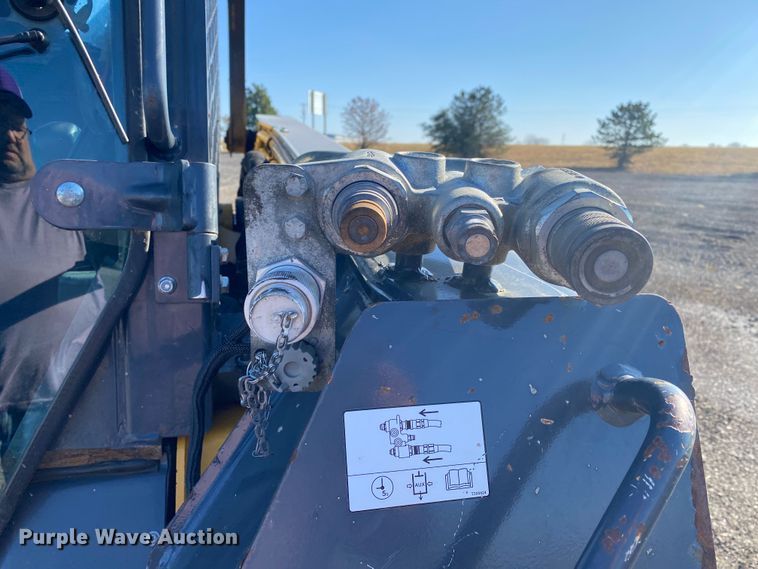 image for item JW9284 2015 John Deere 333E  tracked skid steer loader