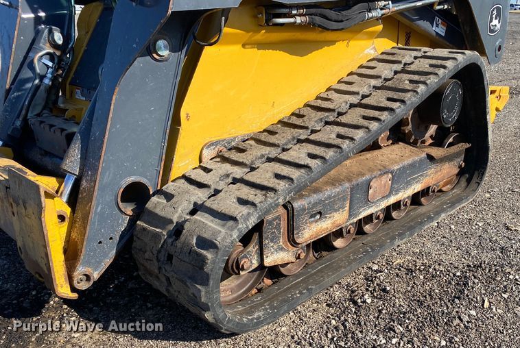image for item JW9284 2015 John Deere 333E  tracked skid steer loader
