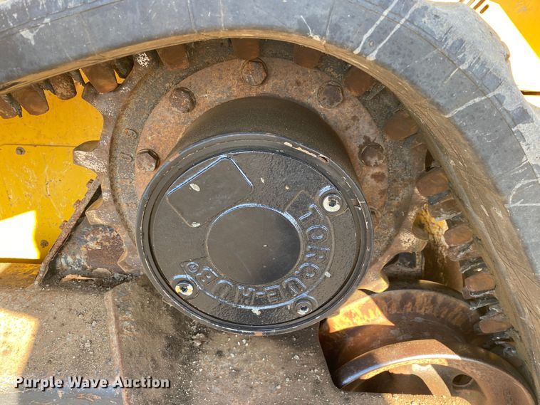 image for item JW9284 2015 John Deere 333E  tracked skid steer loader