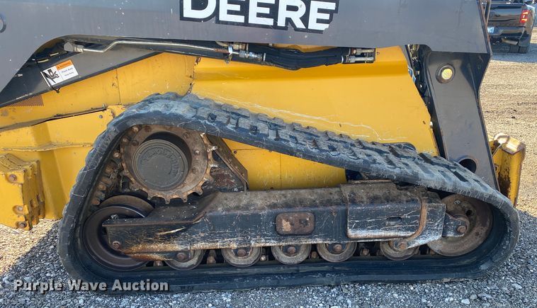 image for item JW9284 2015 John Deere 333E  tracked skid steer loader