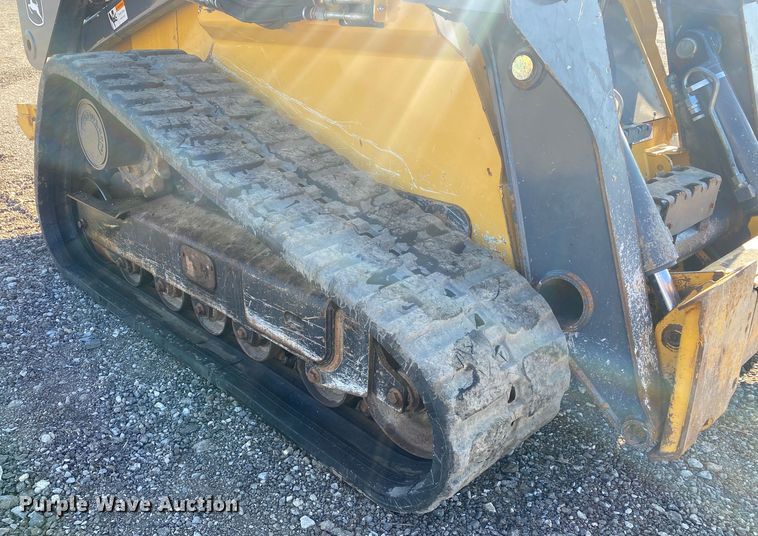 image for item JW9284 2015 John Deere 333E  tracked skid steer loader