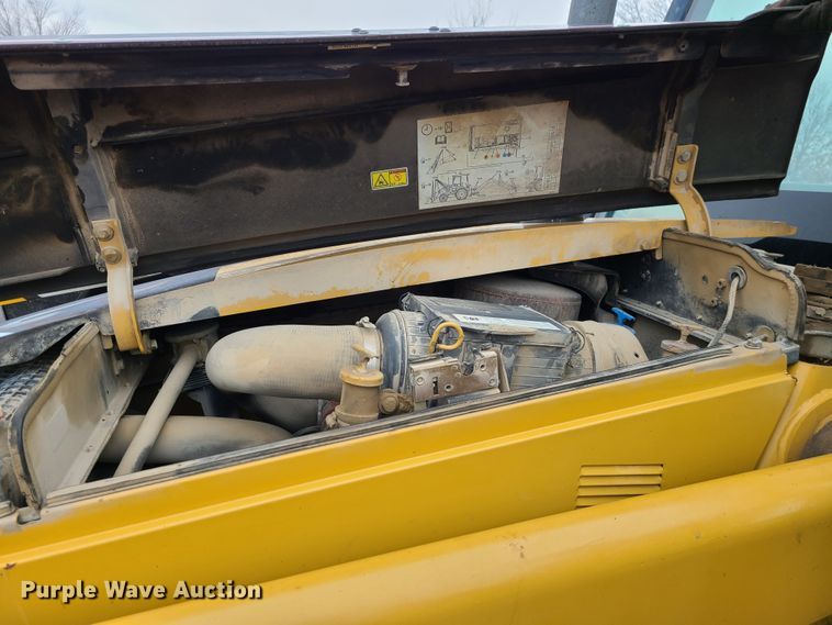 image for item JW9858 2006 Caterpillar 420D  backhoe