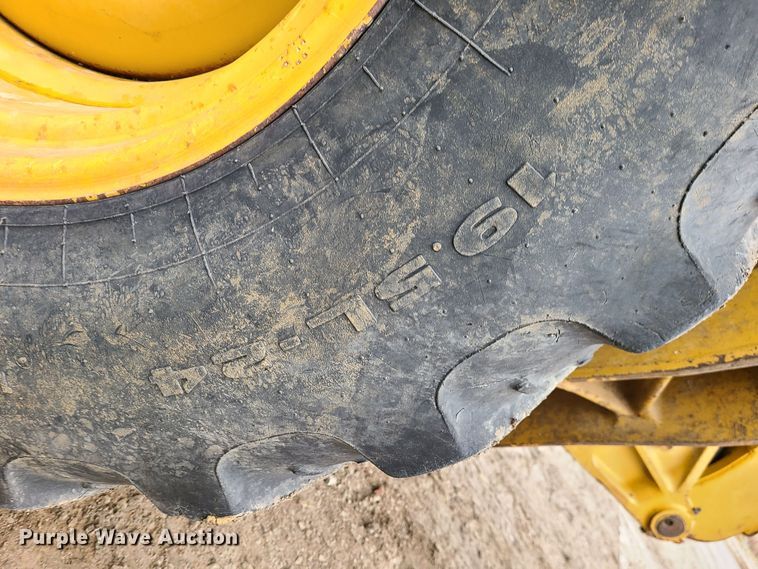 image for item JW9858 2006 Caterpillar 420D  backhoe