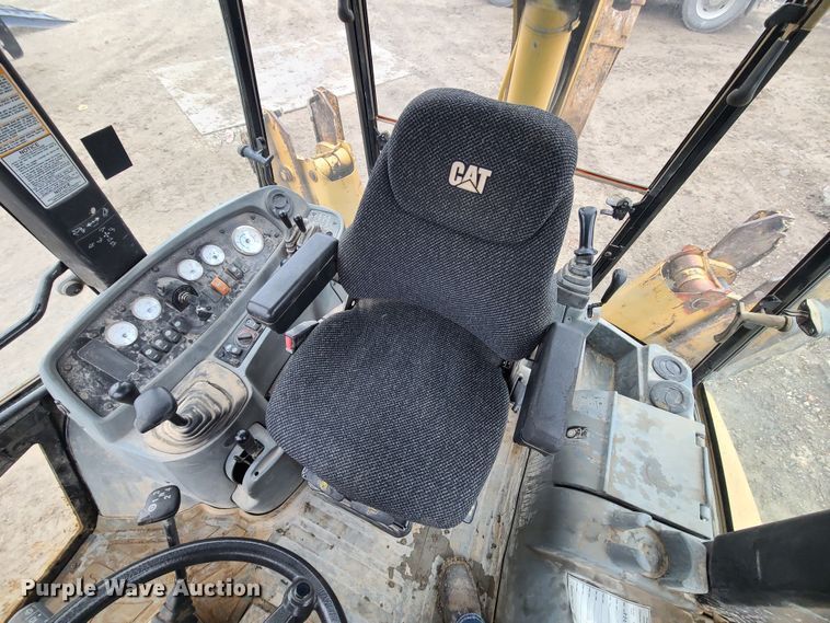 image for item JW9859 Caterpillar 420D  backhoe
