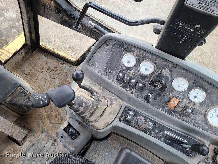 image for item JW9859 Caterpillar 420D  backhoe