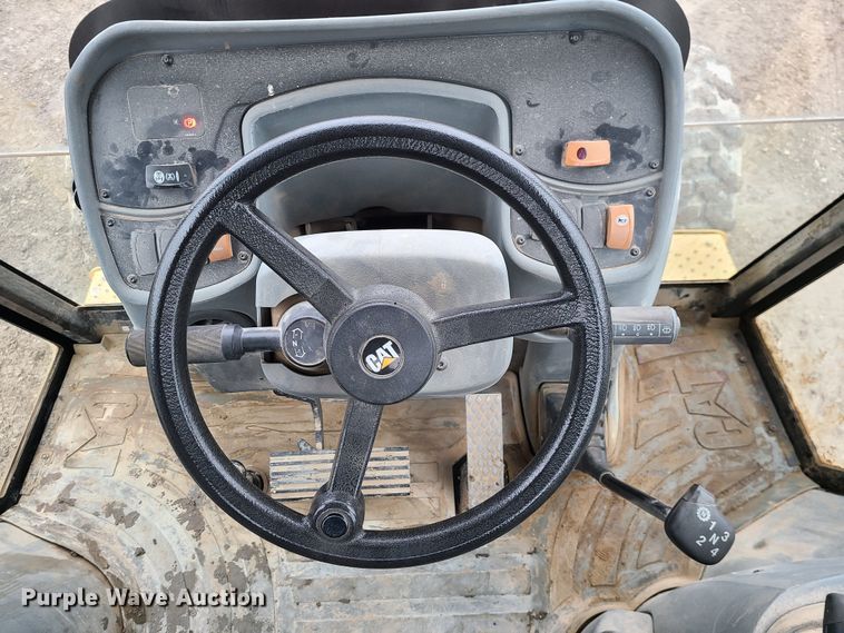 image for item JW9859 Caterpillar 420D  backhoe