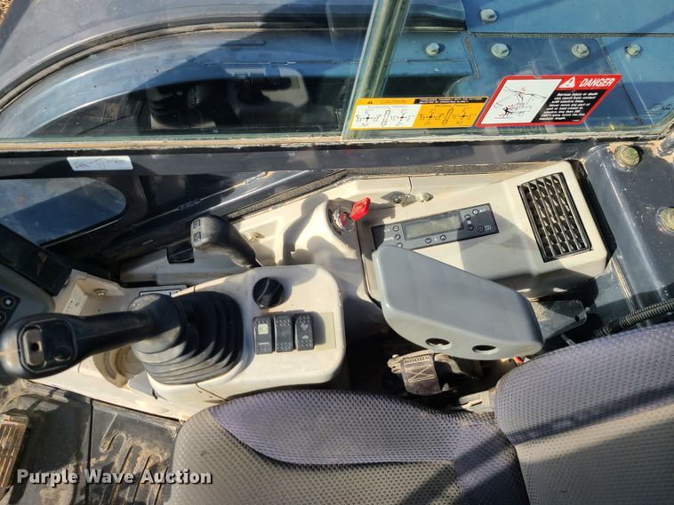 image for item JW9908 2013 John Deere 60G  mini excavator