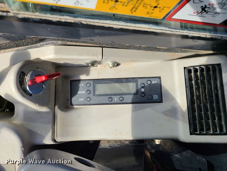 image for item JW9908 2013 John Deere 60G  mini excavator