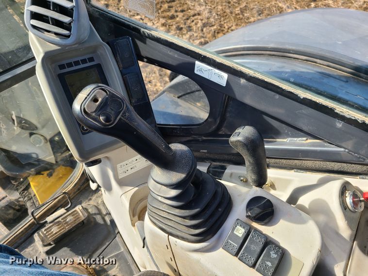 image for item JW9908 2013 John Deere 60G  mini excavator