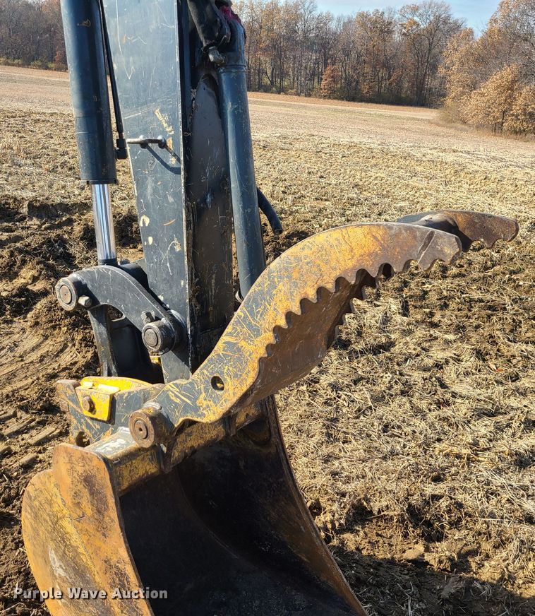 image for item JW9908 2013 John Deere 60G  mini excavator