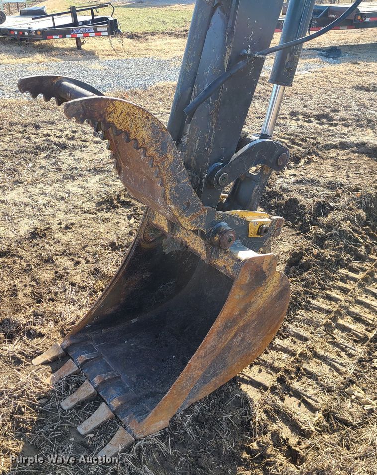 image for item JW9908 2013 John Deere 60G  mini excavator