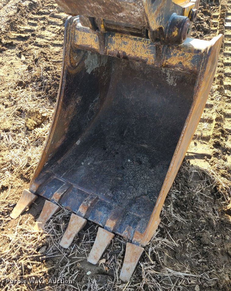 image for item JW9908 2013 John Deere 60G  mini excavator