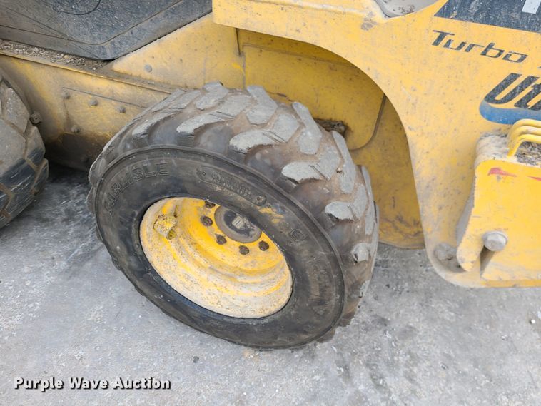 image for item JW9913 2006 Komatsu SK1026-5N  skid steer loader