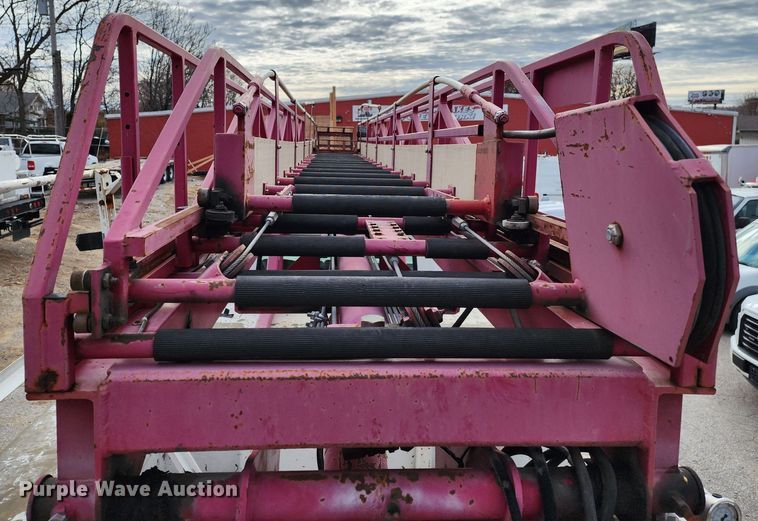 image for item JW9937 2000 International 4700  bucket truck