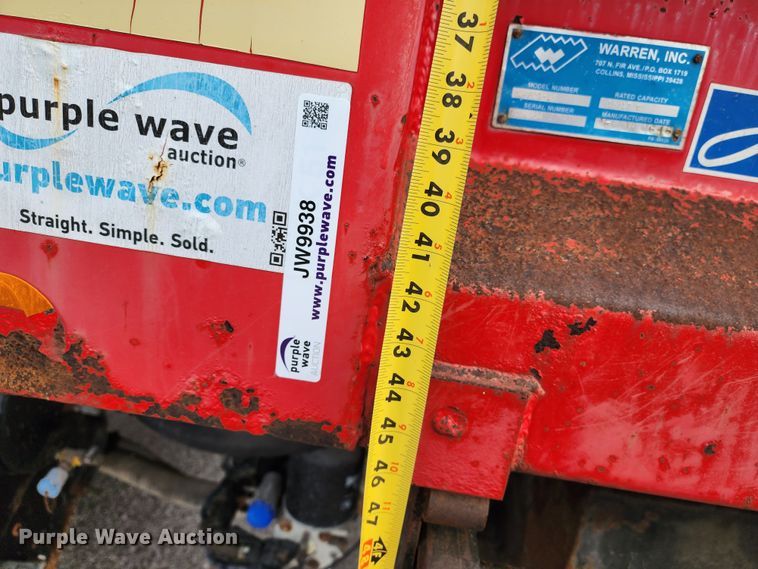 image for item JW9938 2007 Peterbilt 335  dump truck