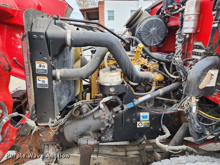 image for item JW9938 2007 Peterbilt 335  dump truck