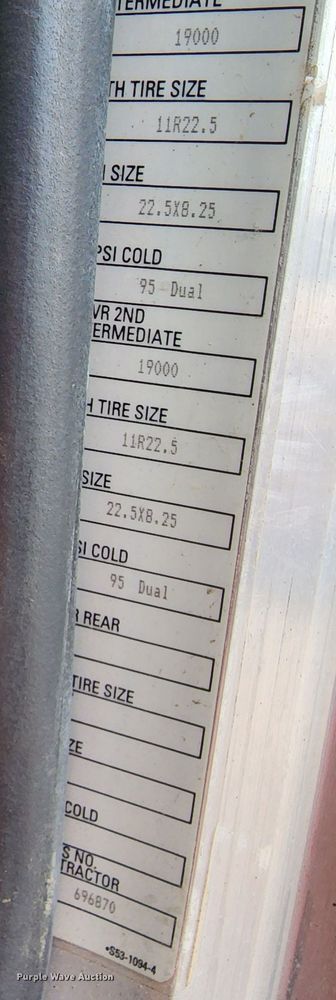 image for item JW9938 2007 Peterbilt 335  dump truck