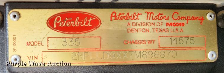 image for item JW9938 2007 Peterbilt 335  dump truck