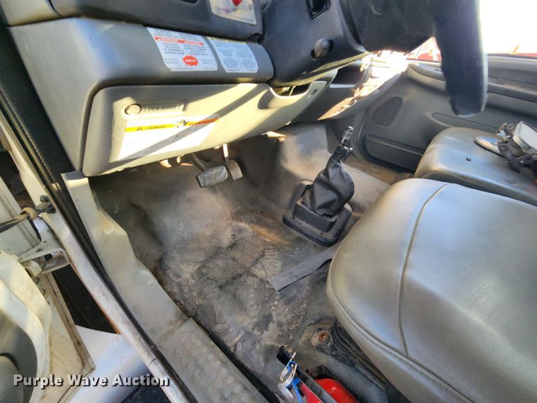 image for item JW9944 2008 Ford F750 Super Duty  bucket truck