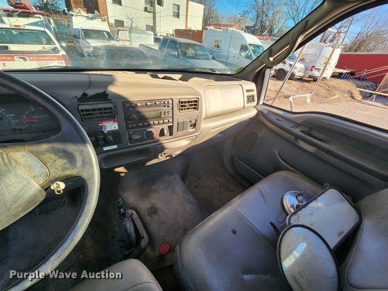 image for item JW9944 2008 Ford F750 Super Duty  bucket truck