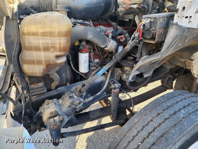 image for item JW9944 2008 Ford F750 Super Duty  bucket truck