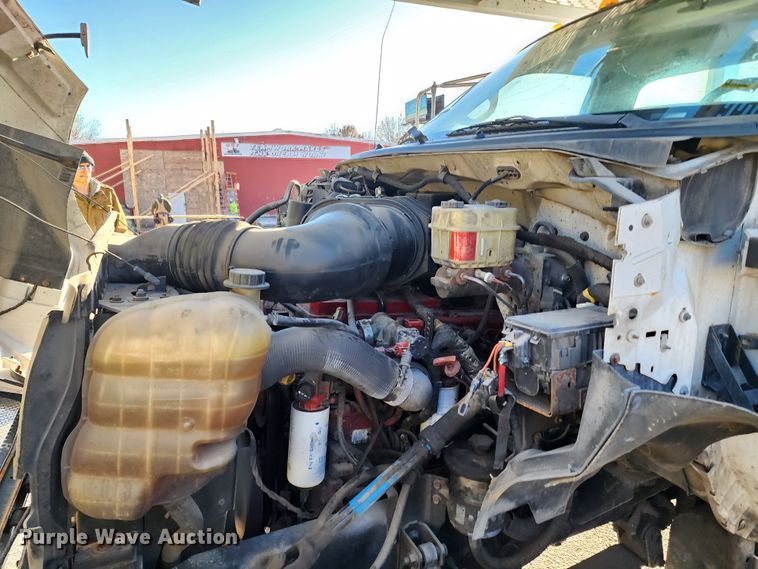 image for item JW9944 2008 Ford F750 Super Duty  bucket truck